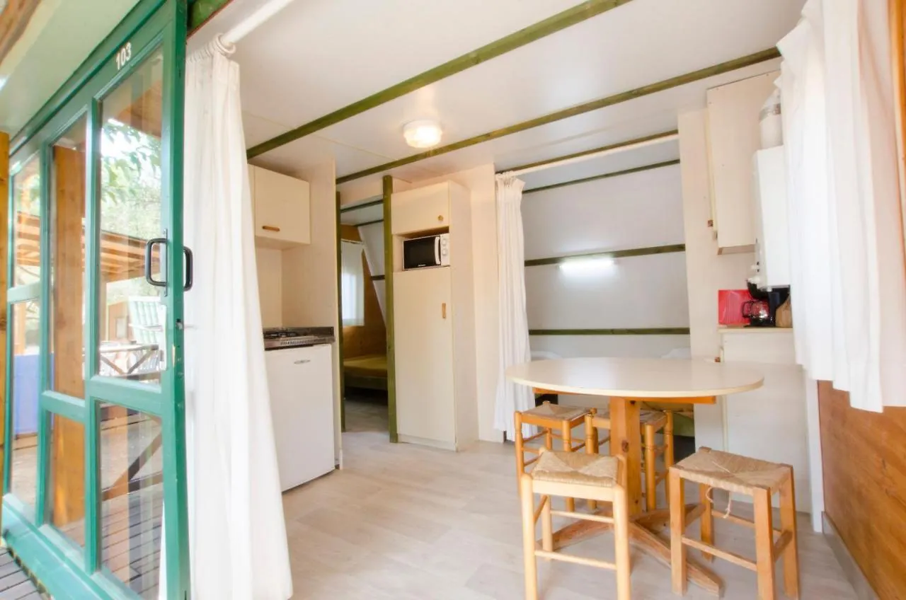Campeggio Camping Relax Ge Montrás